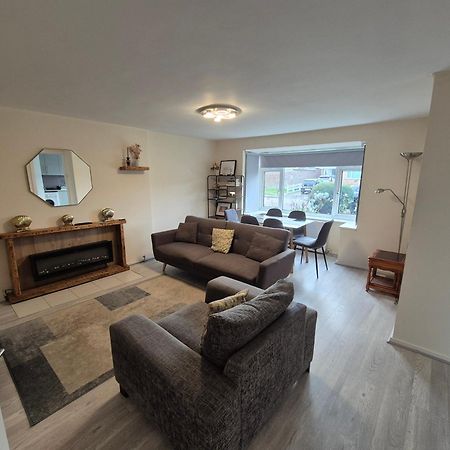 Lovely & Beautiful 2 Bed-Apartment In Borehamwood Exteriér fotografie