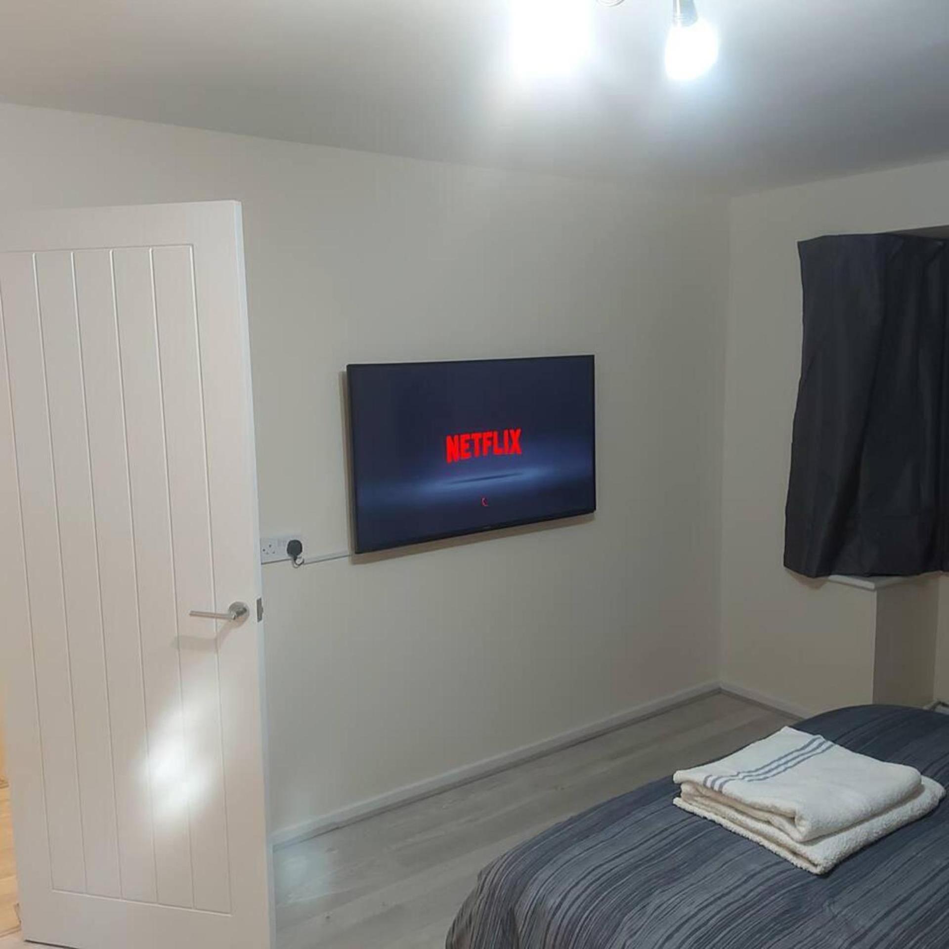 Lovely & Beautiful 2 Bed-Apartment In Borehamwood Exteriér fotografie