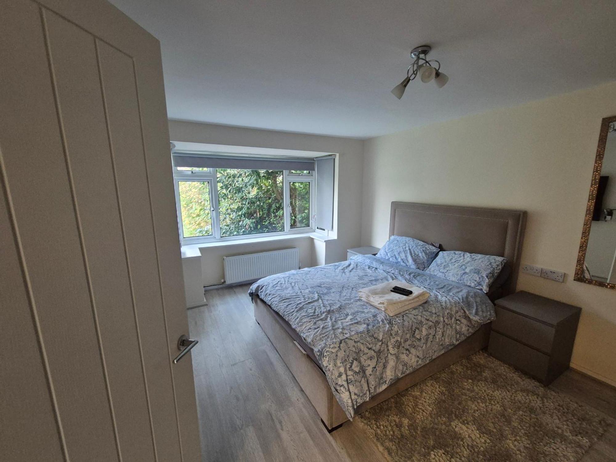 Lovely & Beautiful 2 Bed-Apartment In Borehamwood Exteriér fotografie