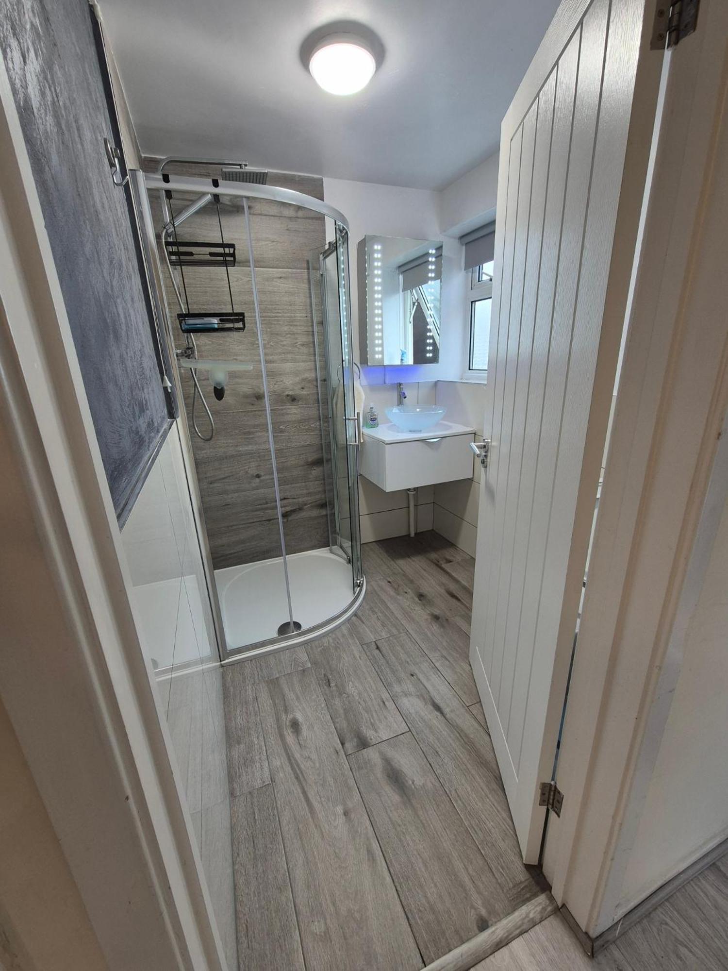 Lovely & Beautiful 2 Bed-Apartment In Borehamwood Exteriér fotografie